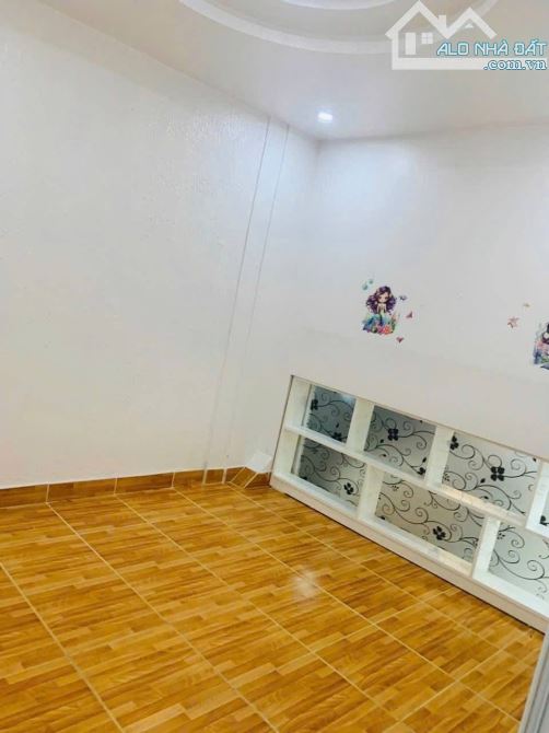 Bán nhà 4,5 tầng- Kiều sơn- 2 mặt ngõ ô tô đỗ cửa ngày đêm- giá 3,68 tỷ- 60m2 - 3