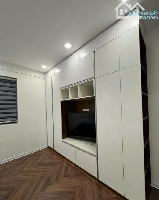 Nhà đẹp xây mới cho gia đình vào ở luôn, 6 tầng thang máy xây mới phố Xuân Thuỷ, DT 36 m2, - 3