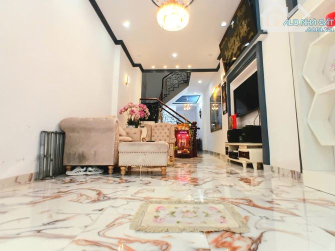 BÁN NHÀ TRẦN NHÂN TÔNG Q5 FULL TIỆN ÍCH GIÁ CỰC TỐT 11 TỶ TL - 3