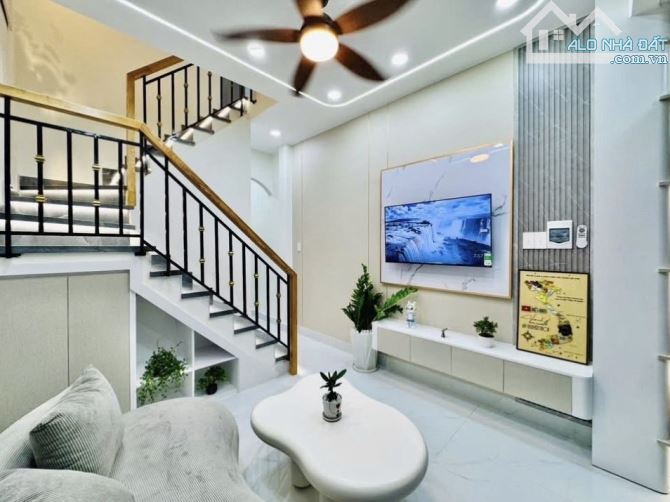 Nhà hẻm xe hơi Nguyễn Thượng Hiền, Bình Thạnh. DTSD 50m2 - 3
