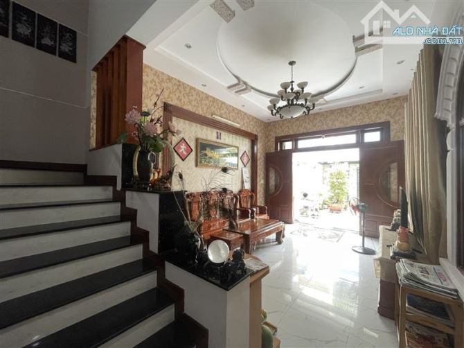 SIÊU PHẨM BIỆT THỰ TÂN CỔ ĐIỂN – ĐƯỜNG SỐ 8 - FULL NỘI THẤT NGOẠI NHẬP – DT165M - GIÁ 21 T - 3
