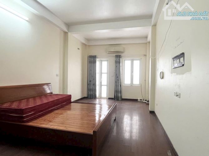 Gia đình tôi bán nhà phố Yên Hoà, sổ đổ riêng 60m2, mặt ngõ kinh doanh - 3