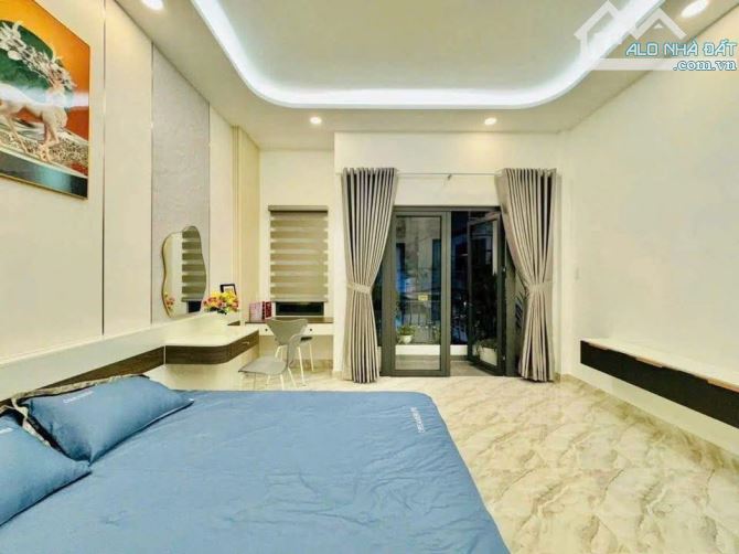 Bán Nhà Lạc Long Quân 40m, 5 Tầng , Ngõ Rộng 3m5, Sát Phố , 3 Thoáng ,Ô Tô Đỗ , Gần Hồ Tây - 3