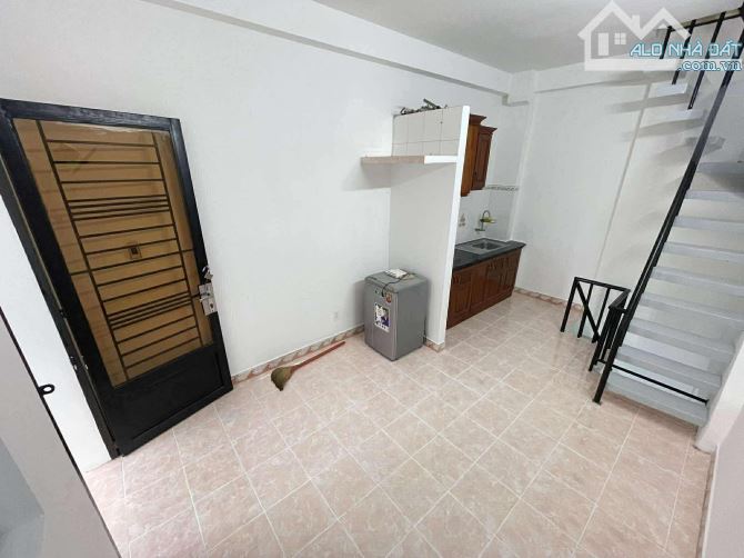 Nhà Hẻm 3 Gác Tân Mỹ DT 15.6M2 (3mx5.5m) Kết Cấu 3 Tầng Cách Mặt Tiền 10M Giá 2T9 Còn TL - 3