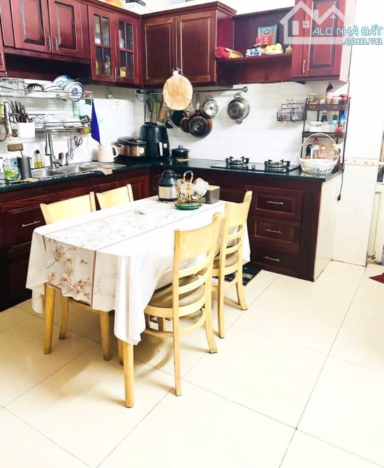 THOẠI NGỌC HẦU,TÂN PHÚ, 4 X 21, 3 TẦNG ĐÚC,10PN, 2 MẶT HẼM, VỪA Ở & CHO THUÊ, CHỈ 8.X TỶ - 3