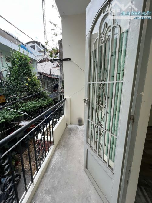 Cho thuê nhà nguyên căn đường Đồng Đen phường 14 quận Tân Bình 2PN giá 9 triệu - 3