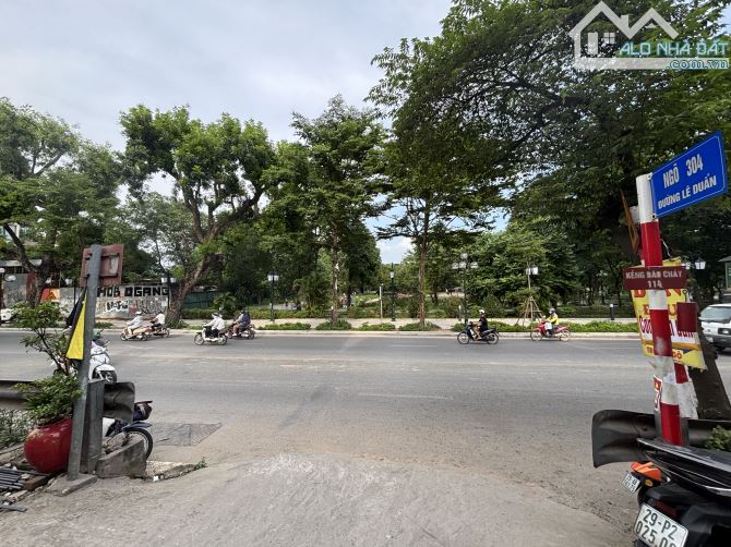 Gđ CẦN BÁN NHÀ NGÕ ĐƯỜNG TÀU LÊ DUẨN, 3 TẦNG KHÔNG QUY HOẠCH, LÔ GÓC MẶT TIỀN 8M - 3