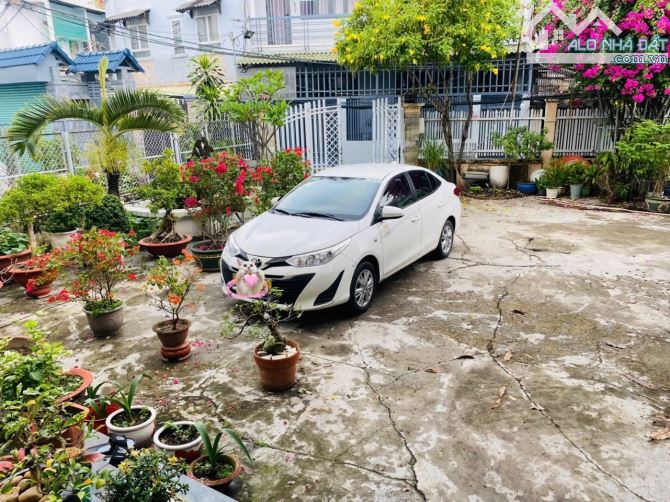 322m2, biệt thự sân vườn Nguyễn Văn Quỳ, giảm sâu còn 18.5 tỷ. - 3
