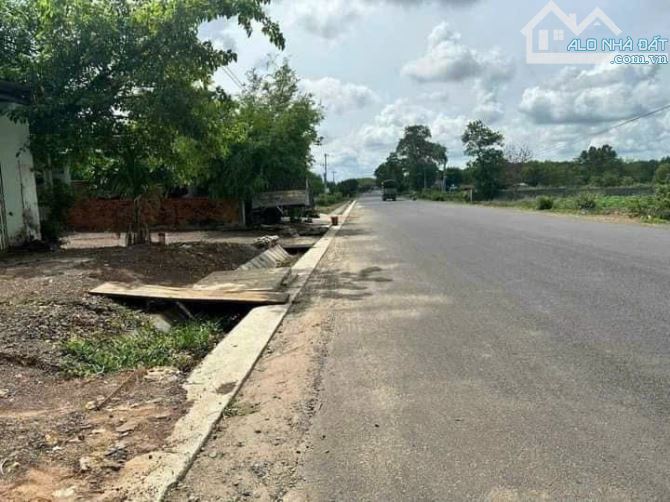 BÁN BÁN ĐẤT 5x100m TẶNG NHÀ SẴN - MẶT TIỀN KINH DOANH TỈNH LỘ 1 CHỈ 675 Triệu - 3