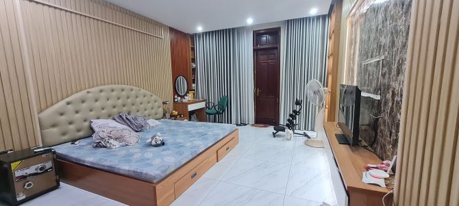 BÁN NHÀ NGÔ QUYỀN – 66M² – 4 TẦNG – MT 4.5M – CÁCH Ô TÔ TRÁNH 30M - 3