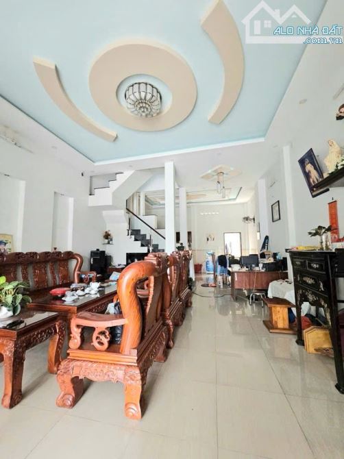 MẶT TIỀN KINH DOANH PHẠM THỊ GIÂY,120M2,NGANG ĐỈNH 6M,SÁT TÔ KÝ,THỚI TAM THÔN,HÓC MÔN - 3