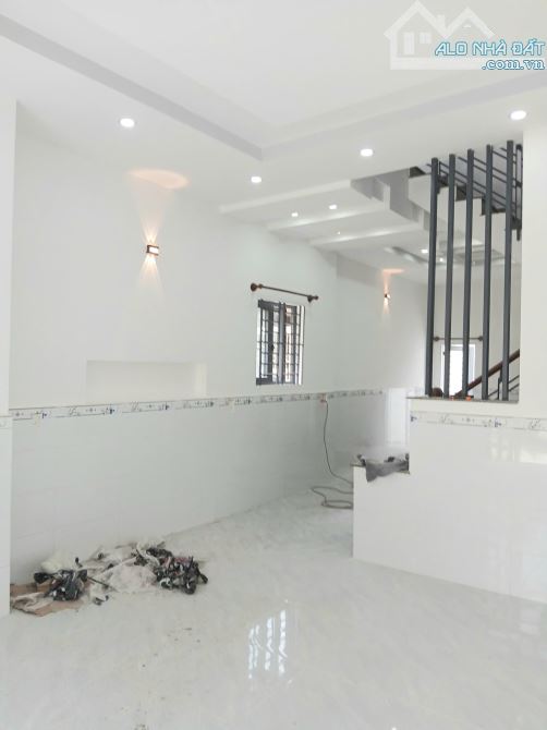 NHÀ ĐẸP HXH LÔ GÓC 3 MẶT TIỀN,NGANG 4,5M,TÂN CHÁNH HIỆP 34, Q.12-68M2-2 LẦU BTCT,5,2 TỶ - 3