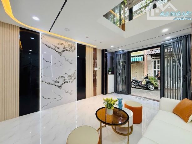 🔥 SIÊU PHẨM 🚘 HẺM 1 SẸC THÔNG - XE HƠI TỚI NHÀ - 4 TẦNG - NGAY CV LÀNG HOA - HƠN 5 TỶ 🌹 - 3