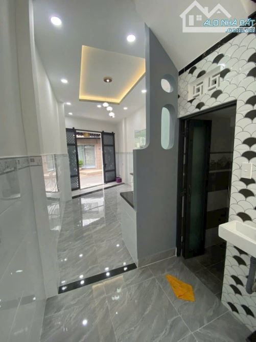 MẶT TIỀN TÂN BÌNH VỪA Ở VỪA KINH DOANH - NHỈNH 3 TỶ - 3