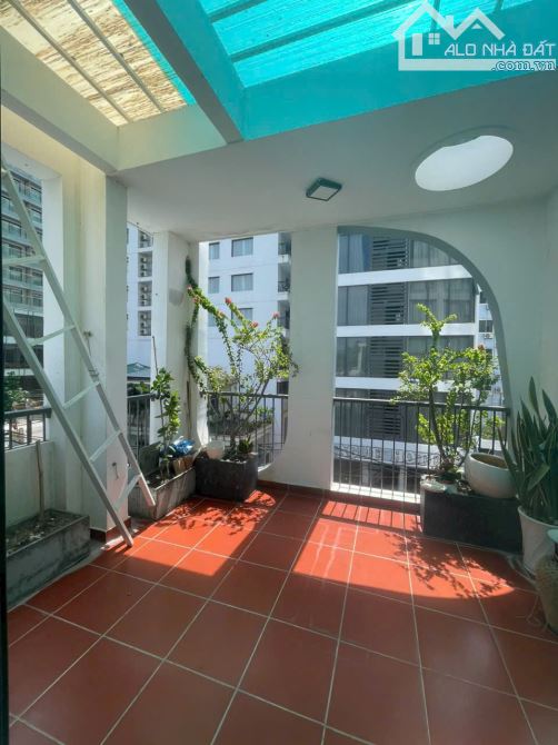 Cần Bán nhà hẻm 10m đường Hùng Vương,Lộc Thọ,Nha Trang gần Biển.Giá 19,9tỷ - 99m2- 3 tầng - 3