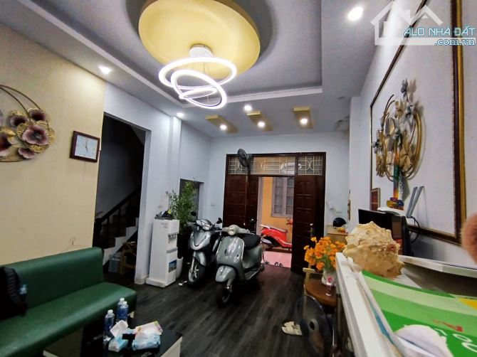 Bán nhà Võ Chí Công Cầu Giấy ngõ nông nhà đẹp trung tâm 3 quận dt 53m 5t mt 8,6m - 3