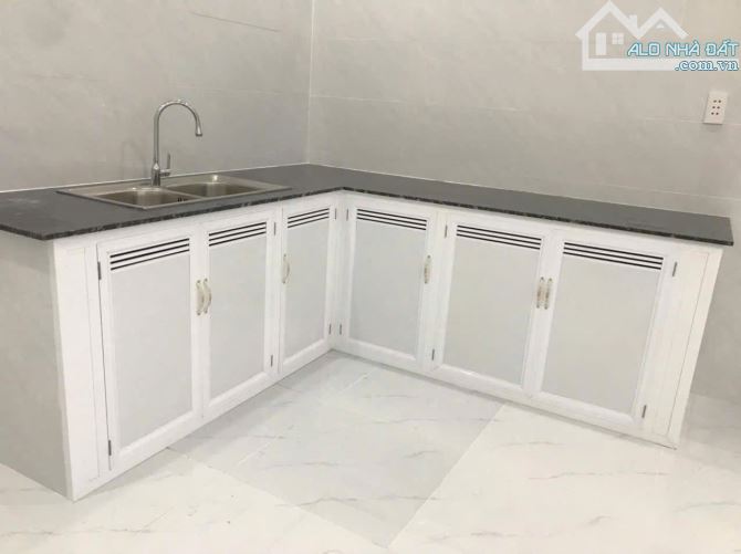 Bán nhà 1trệt 1lầu , hẻm xe máy tránh nhau, đường Phạm Hồng Thái , P , Tam Thắng , TP. HCM - 3