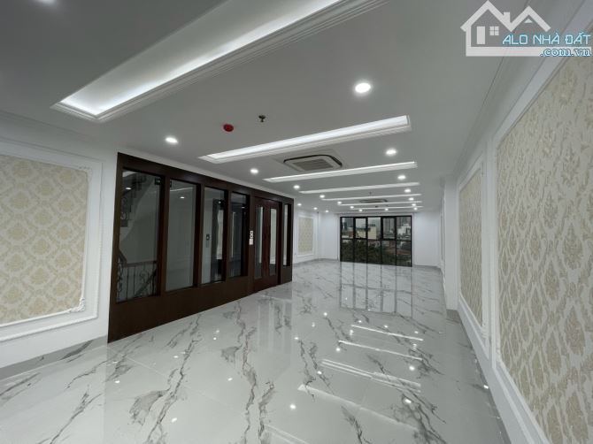 52 Quan Nhân 61/85m2 9 tầng chỉ 37 tỷ. Căn góc xây thông sàn mặt tiền 5.2m - 3