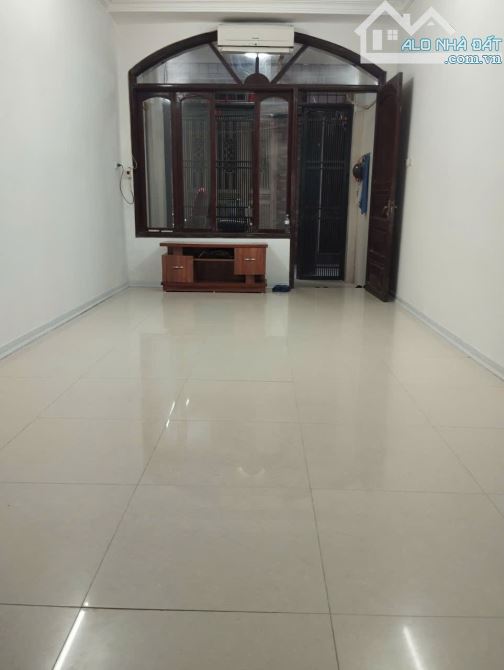 Cho thuê nhà ngõ ô tô Phố Điện Biên Phủ, 4 tầng 35m2, 3 ngủ, 3 vệ sinh KD Vp kết hợp ở - 3