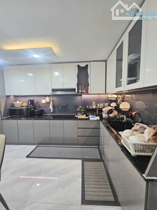 HXH QUẬN 5 - ĐƯỜNG AN BÌNH - SÁT MT - GẦN 70M2 - 5 TẦNG SIÊU ĐẸP - 7PN-7WC-  2 ST - 3