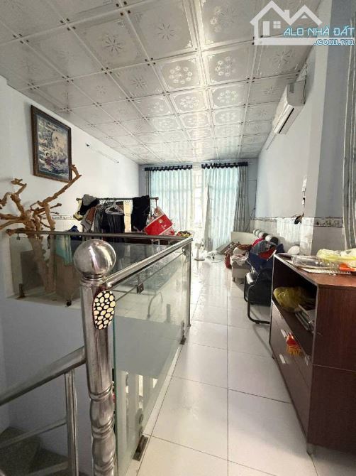 BÁN NHÀ HẺM XE HƠI LÊ ĐÌNH CẨN BÌNH TÂN - 128m2 -GIÁ 6TY500 - 3