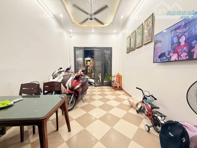 NHÀ HOÀNG HOA THÁM DT 35M, 5T, 13 TỶ. - 3