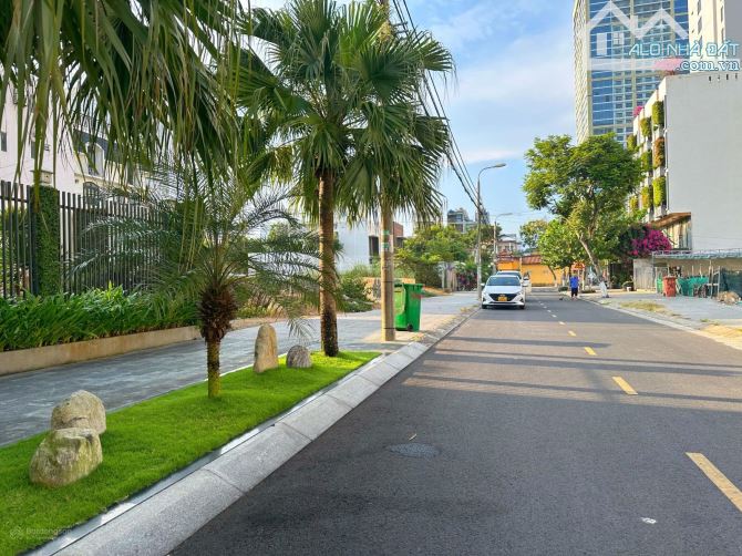 VIP BIỂN! BÁN ĐẤT TẶNG NHÀ 3 TẦNG 585M² - 134,3 TỶ - MT VÕ NGHĨA - Q. SƠN TRÀ - 3