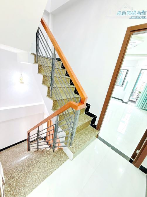 Bán nhà mới 2 lầu gần mặt tiền đường Cao Xuân Dục P.12 Quận 8 - 3
