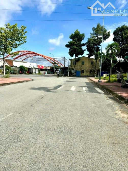 E cần chuyển nhượng lại khu đất như hình quý khách hàng có nhu cầu liên hệ e thành - 3