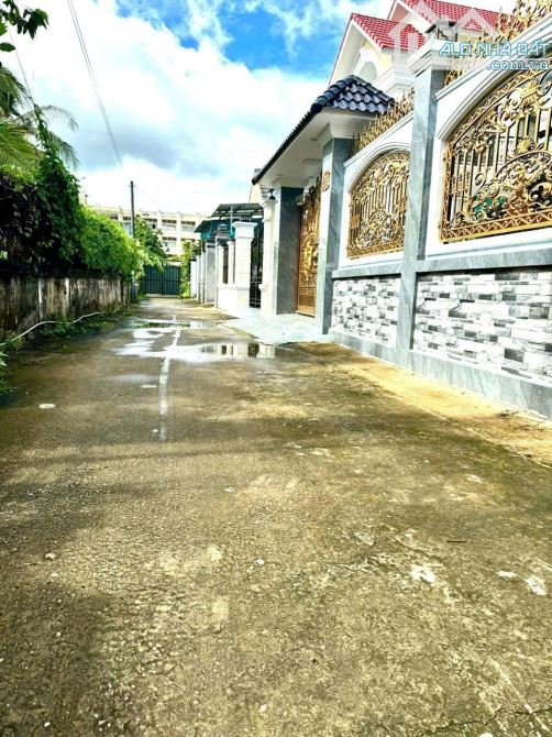 E cần chuyển nhượng lại khu đất như hình quý khách hàng có nhu cầu liên hệ e thành - 3
