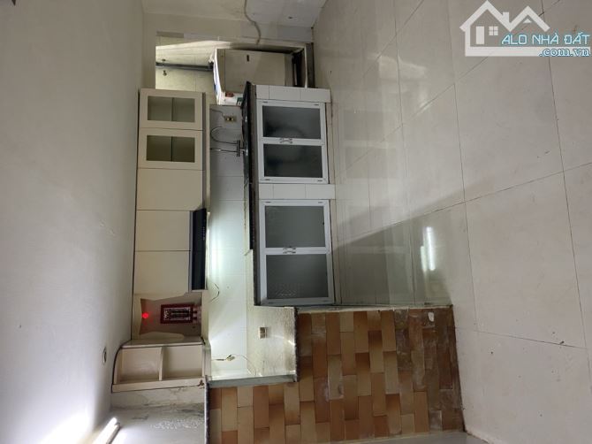 Ngay Đh Tài chính marketing Quận 7,nhà 2 tầng,52m2,cách hẻm ô tô 20m,nhỉnh 4 tỷ - 3
