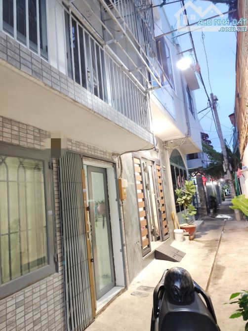 SÁT MT NGUYỄN THÔNG - QUẬN 3 HẺM BA GÁC GẦN 3M - 48M NGANG 4M x 12- CHỈ 5.5 TỶ. - 3