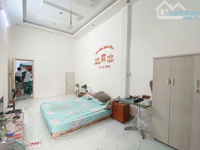 MẶT T.IỀN 5 TẦNG BTCT PHAN XÍCH LONG - QUẬN 11 - DTCN 50M2 - 3PN LỚN - 4W GIÁ NHỈNH 9 TỶ - 3