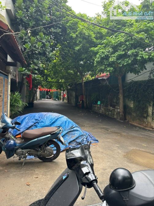 BIỆT THỰ PHỐ ÂU CƠ – TÂY HỒ -  Ô TÔ - 167 M2 – 4 TẦNG – MẶT TIỀN 6.8 M – GIÁ 29.8 TỶ. - 3