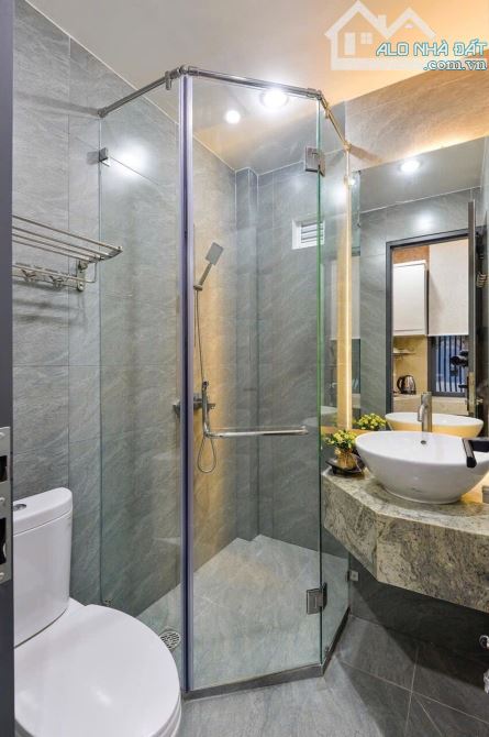 Gấp bán nhà Hoàng Văn Thụ, Phường 2 Tân Bình 30m2 - chỉ 5 tỷ hơn nhà 3 tầng mới tinh - 3