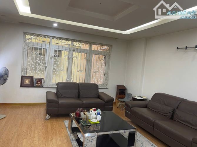 Nhà Cầu giấy 78,17m2, 4 tầng, MT 5m, ô tô đỗ, full nội thất - 3