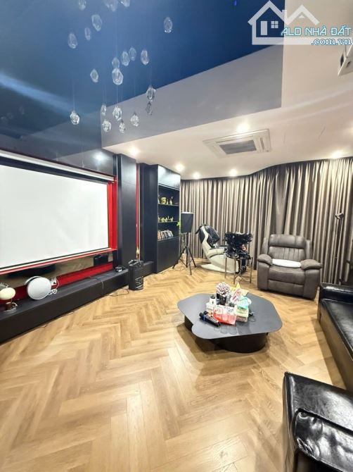 💥 GIẢM CHÀO 900 TRIỆU – GIÁ MỚI 16 TỶ 💥  🌹 CỰC PHẨM NGỌC LÂM CÓ 102 – 7.5 TẦNG THANG MÁ - 3
