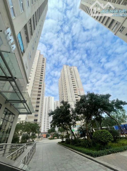 Bán căn 54m 2 ngủ 2 vs Mipec Kiến Hưng, tầng view đẹp, sổ đỏ chính chủ, giá hơn 3 tỷ - 4