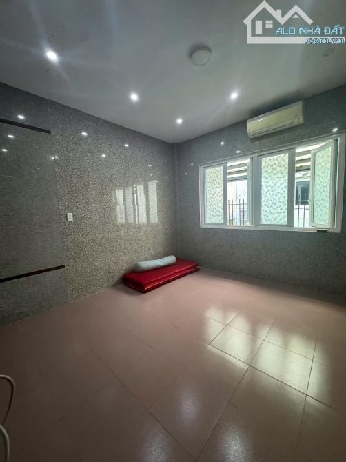 Bán Nhà MT Đường Hoàng Kim Giao - 4m x 26m - 104m.2 -1Trệt 2 Lầu -4PN 3WC - F5 Q8 - 4