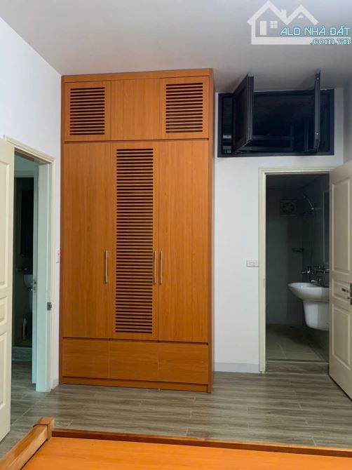 Cho thuê chung cư D5C Trần Thái Tông, Cầu Giấy. 100m2, 3 phòng ngủ, nhà mới sửa đẹp - 4