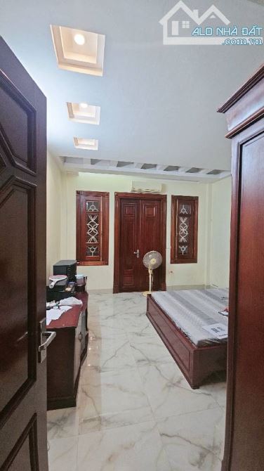 LK Tổng Cục 5- 70m- 4 tầng - 24 tỷ-PHÂN LÔ VỈA HÈ Ô TÔ TRÁNH ĐỖ NGÀY ĐÊM - 4