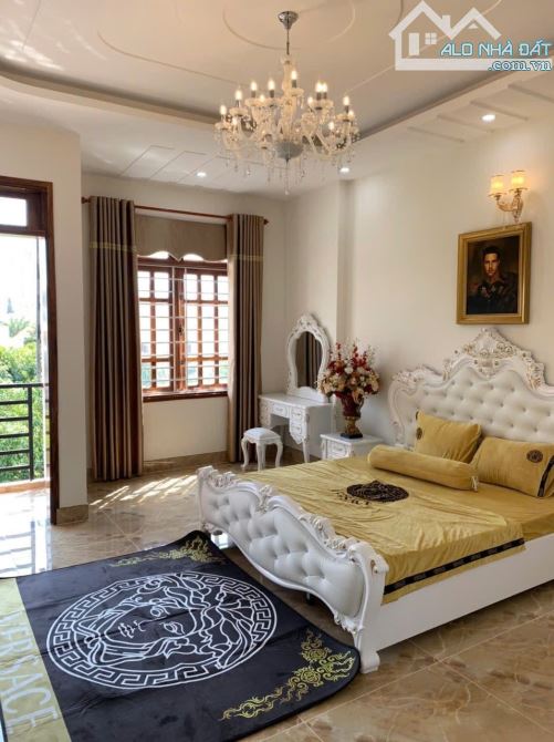 Bán Nhà 1T2L 126m2 (4.5×28) Hẻm Oto Lê Hồng Phong - Giá: 11.7 tỷ tl - 4