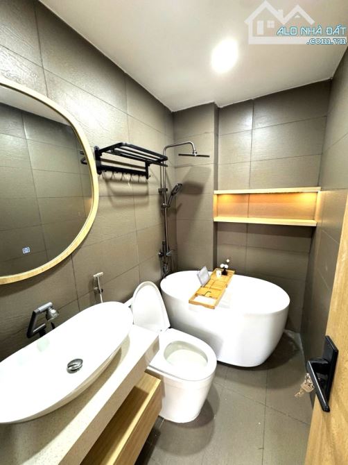 Bán nhà HẺM XE HƠI ĐỢI CỬA Trường Sa PN, 6T, full NT đẹp lung linh, nở hậu, chỉ 7.x tỷ - 4