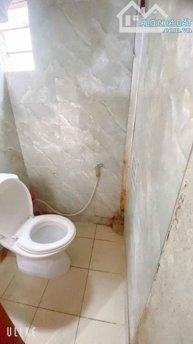 Cho thuê nhà nguyên căn Bạch Đằng 45m2 x 3 tầng, nội thất cơ bản, 12tr - 4