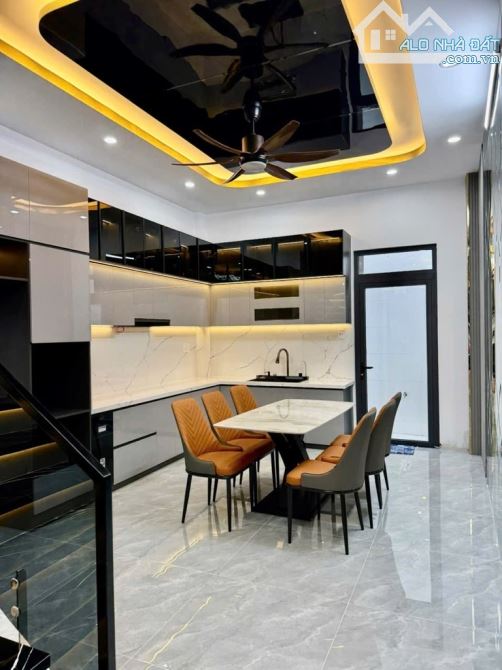 Bán nhà Tặng nội thất, 4x16m ,3 Tầng , 3 PN , Huỳnh Tấn Phát Chỉ 5 Tỷ Hơn - 4