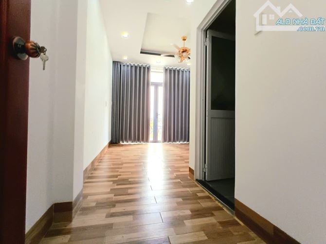 BÁN NHÀ TRẦN NHÂN TÔNG Q5 FULL TIỆN ÍCH GIÁ CỰC TỐT 11 TỶ TL - 4