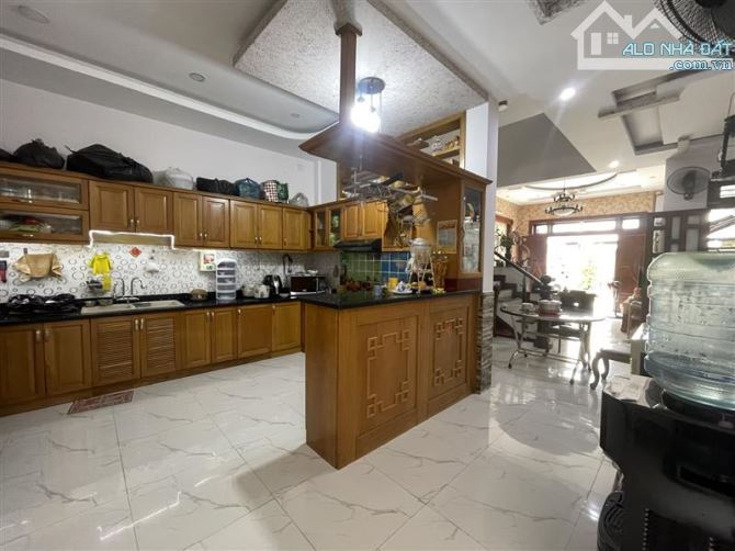 SIÊU PHẨM BIỆT THỰ TÂN CỔ ĐIỂN – ĐƯỜNG SỐ 8 - FULL NỘI THẤT NGOẠI NHẬP – DT165M - GIÁ 21 T - 4