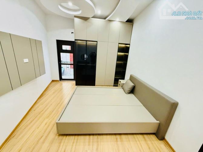 ĐỘI CẤN – 36M² – NHÀ 5 TẦNG HIỆN ĐẠI – Ở NGAY – SỔ ĐỎ CHÍNH CHỦ – 8.9 TỶ - 4