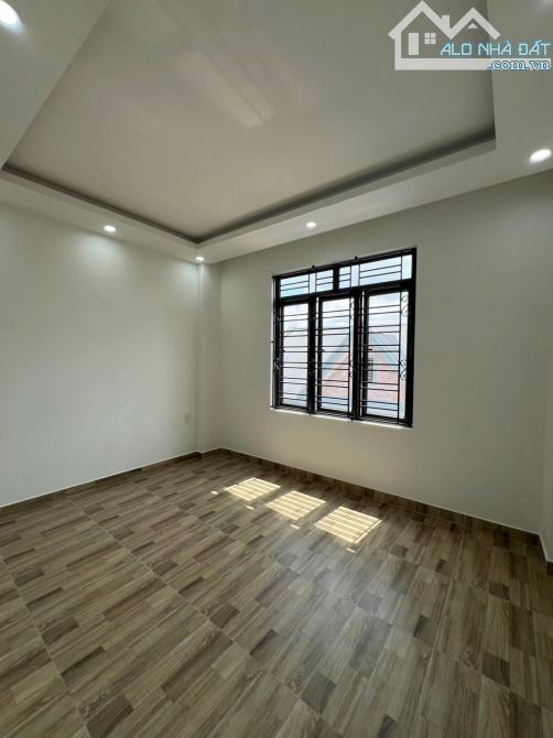 BÁN NHÀ 3 TẦNG MỚI TINH – NGAY CHỢ 208 NGUYỄN TRUNG THÀNH, HÙNG VƯƠNG, HỒNG BÀNG - 4