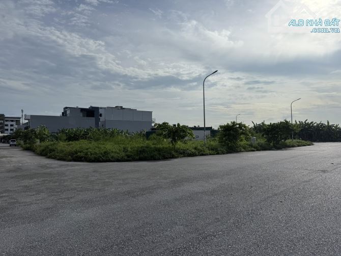 Ms Linh-Duy nhất 1 lô 100m2 mặt đường 41m2 khu phân lô Đống Chuối-Hùng Vương - 4